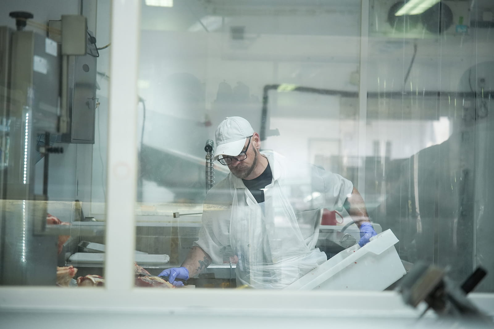 Equipa do Talho Rocha em preparação e atendimento